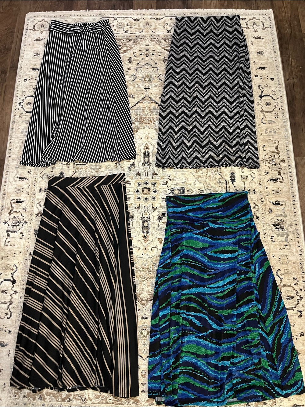 Lot of 4 Women’s Ankle Length Long Maxi Skirts Size Medium
